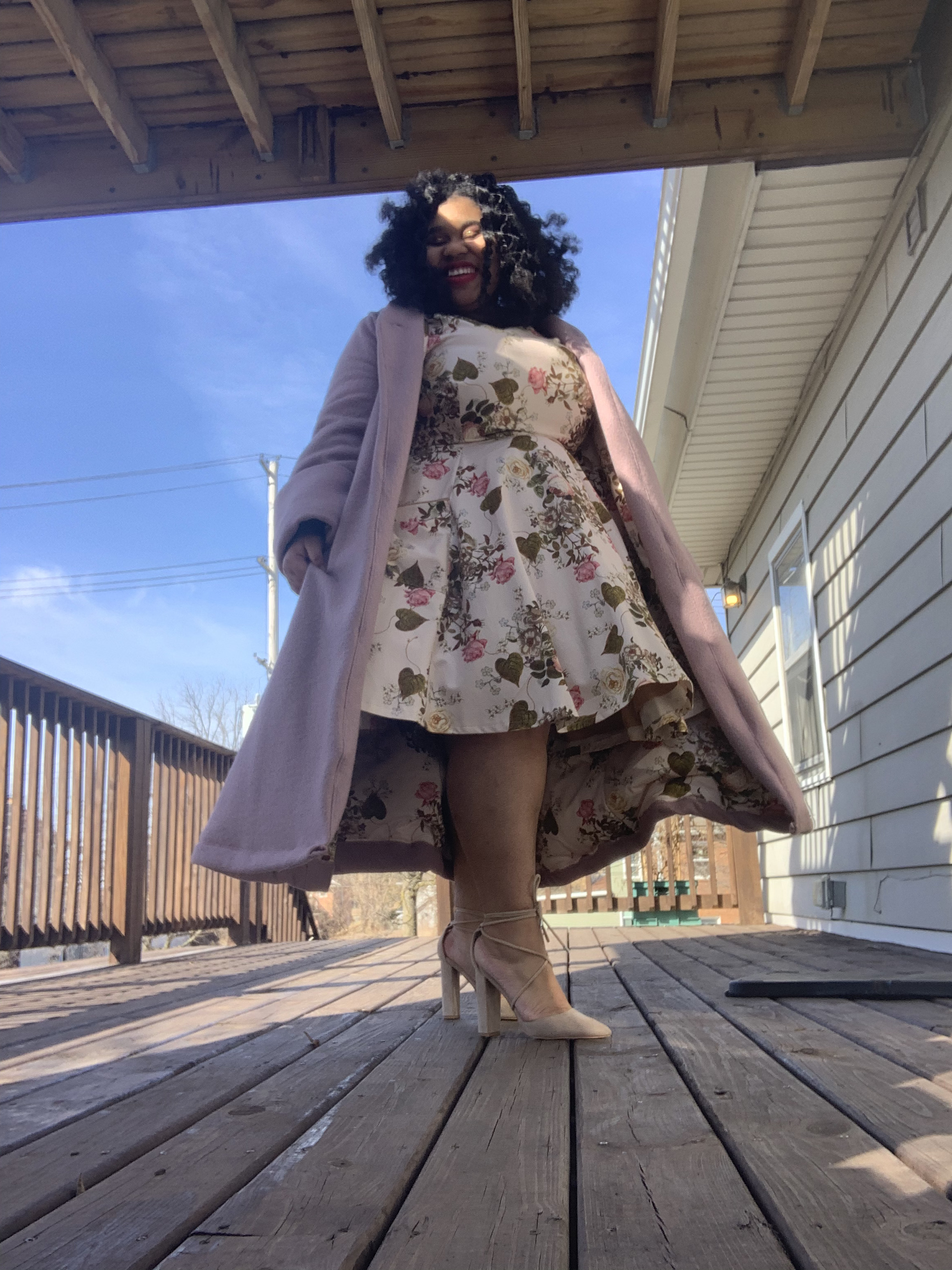 Samira Ray smiling, full body